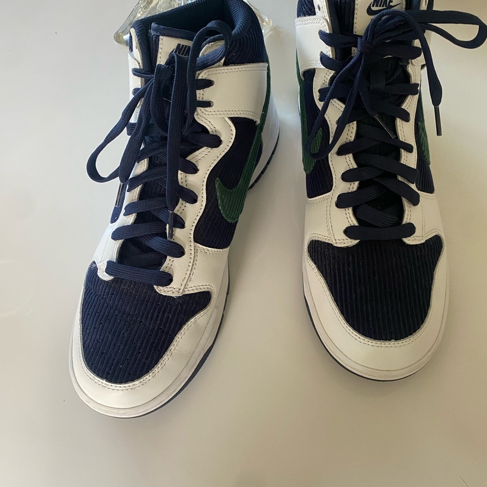 Nike Dunk High
Sports Specialties White Navy - Picture 5 of 7
